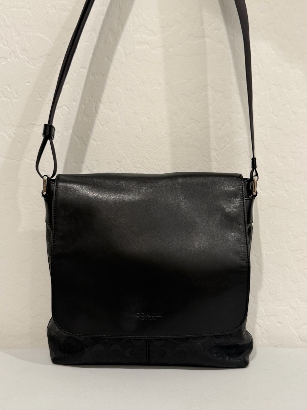 Coach Charles Messenger In Signature Crossgrain Leather